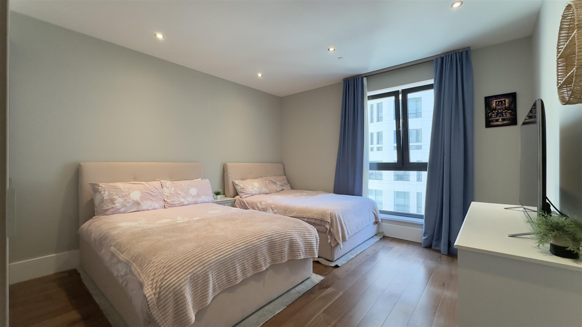 Image of Apartment - 4 Bedrooms - 3 Bathrooms for Rental in Midtown-Gibraltar, Image 15